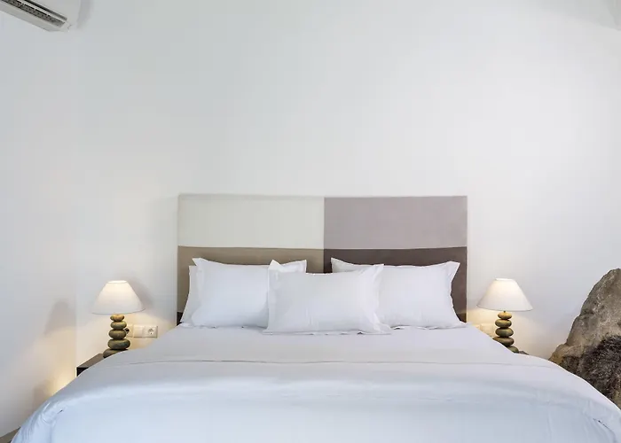 Greco Philia Boutique