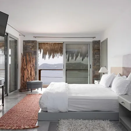 Greco Philia Boutique By Mr And Mrs White 5*