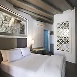 Greco Philia Boutique By Mr And Mrs White Otel 5*