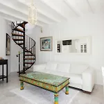 Greco Philia Boutique By Mr And Mrs White Otel